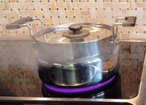 天氣太熱了， 來一碗綠豆湯！ DIY 很容易。